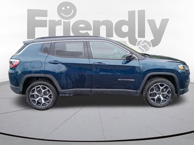 New 2026 Fathom Blue Pearl-Coat Exterior Paint Jeep Limited image 4
