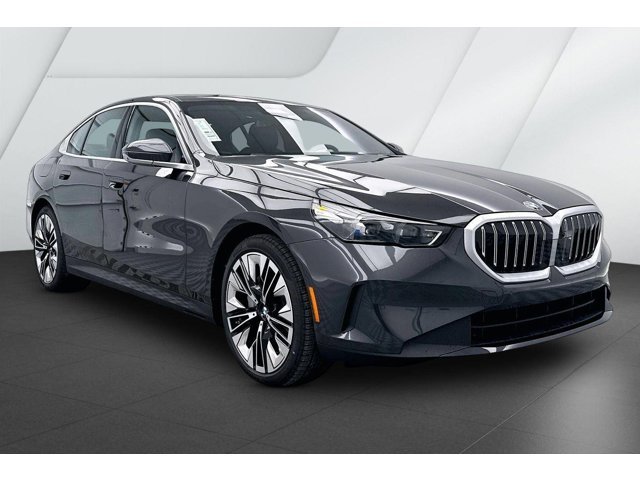 2026 BMW 5 Series 540i xDrive Sedan's photo