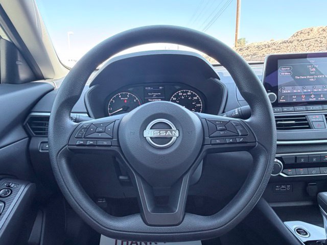 2025 Nissan Altima S - Photo 9