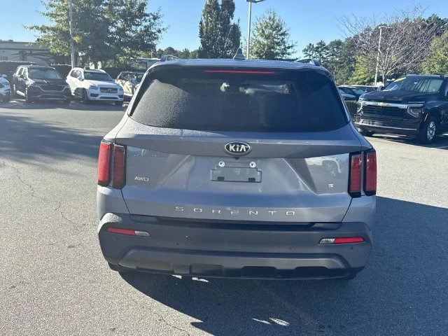 Certified Used 2021 Silver Kia S image 8