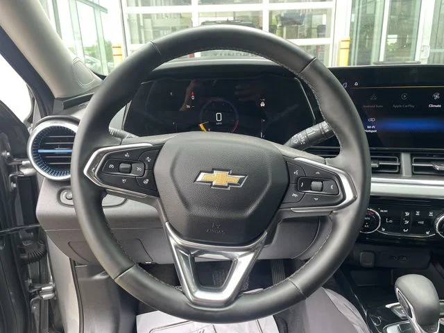 2025 Chevrolet Trax LT - Photo 19