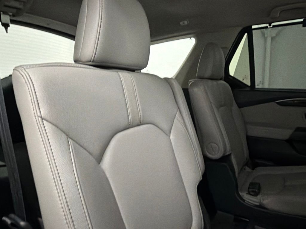 Used 2024 Silver Honda EX-L image 28