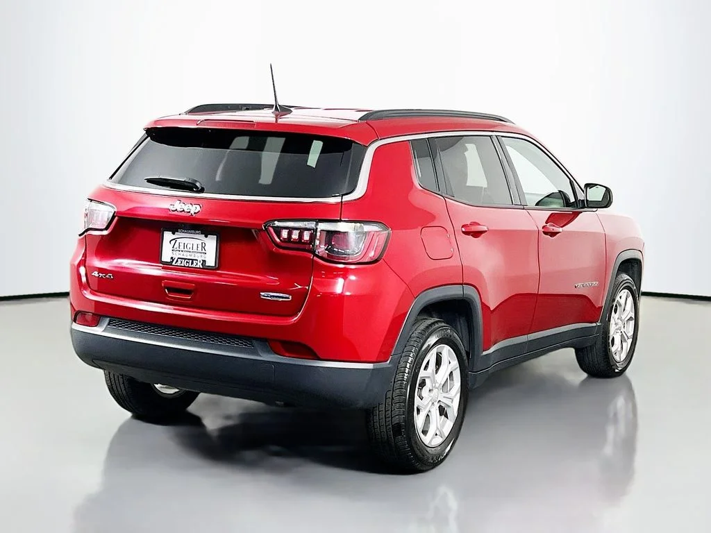 Used 2024 Red Jeep Latitude image 7