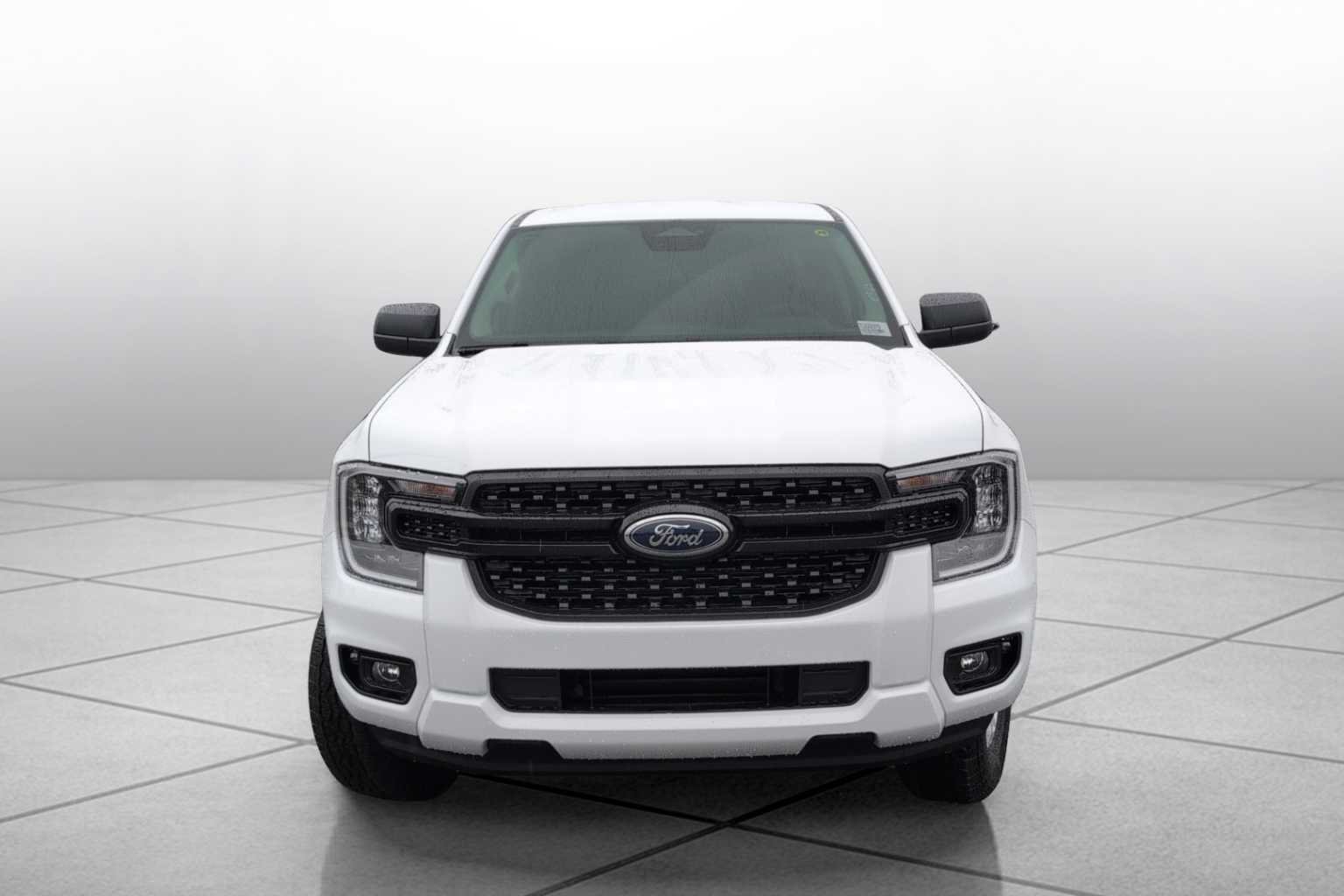 New 2026 Oxford White Ford XL image 3