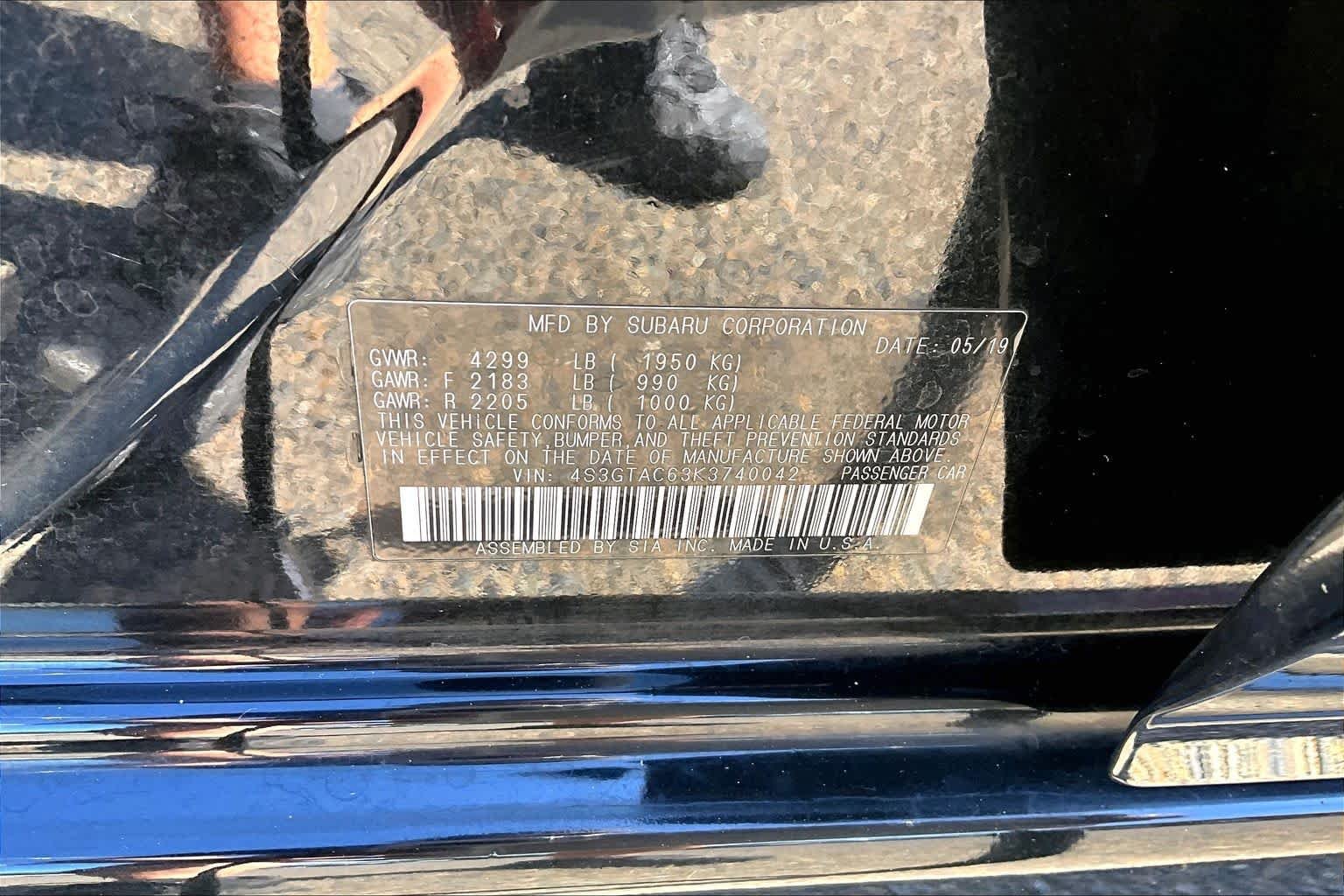 Used 2019 Crystal Black Silica Subaru Premium image 36