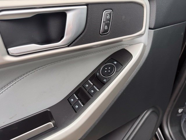 Used 2024 Black Metallic Ford XLT image 10