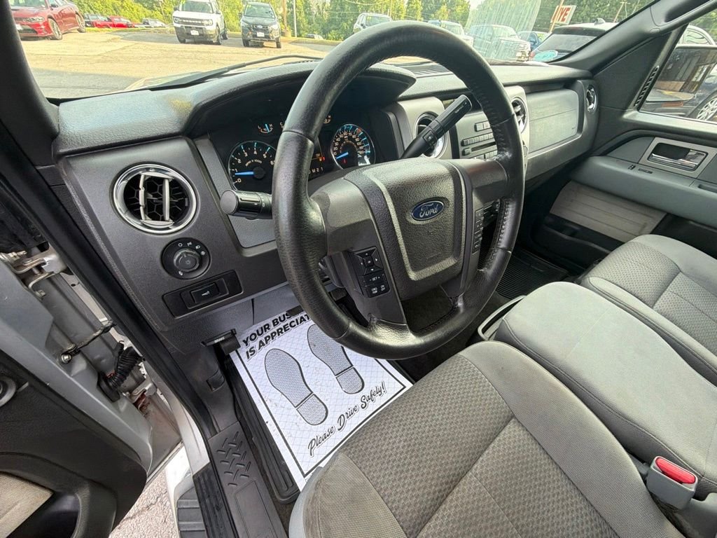 Used 2011 Silver Ford XLT image 16