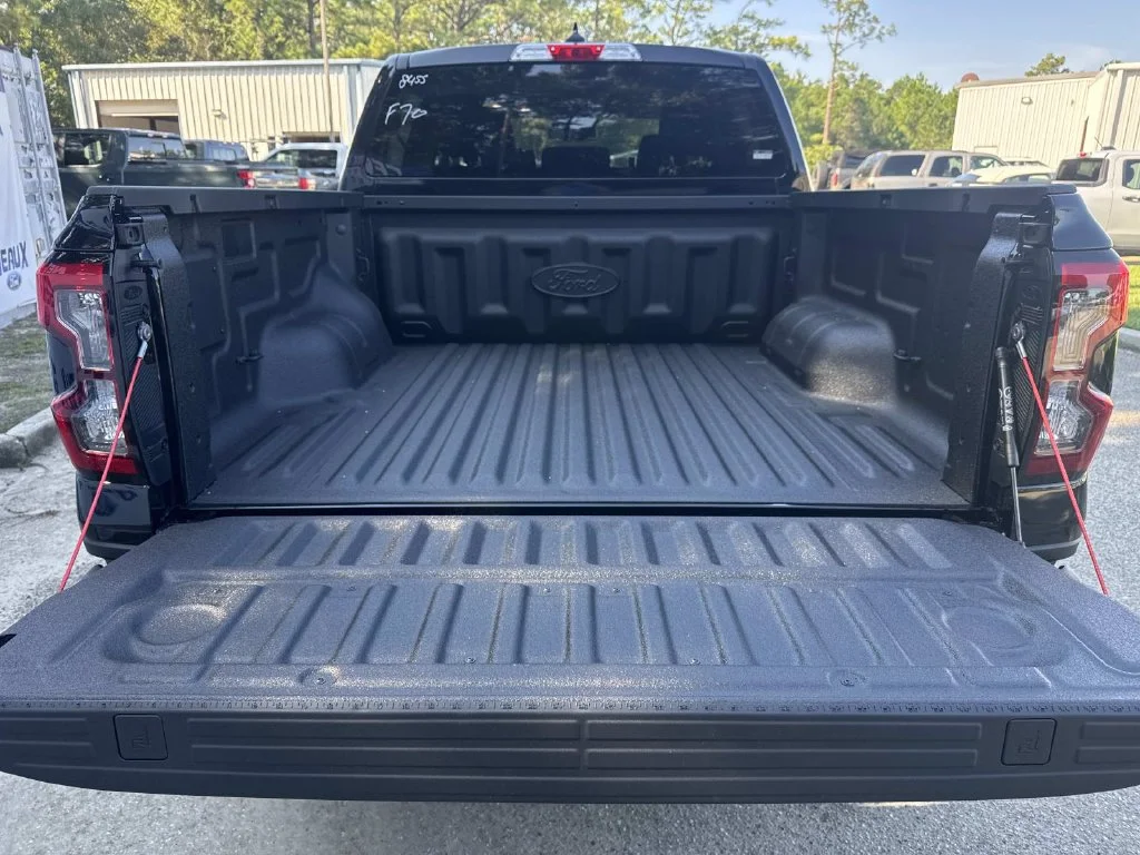 New 2026 Shadow Black Ford XLT image 17