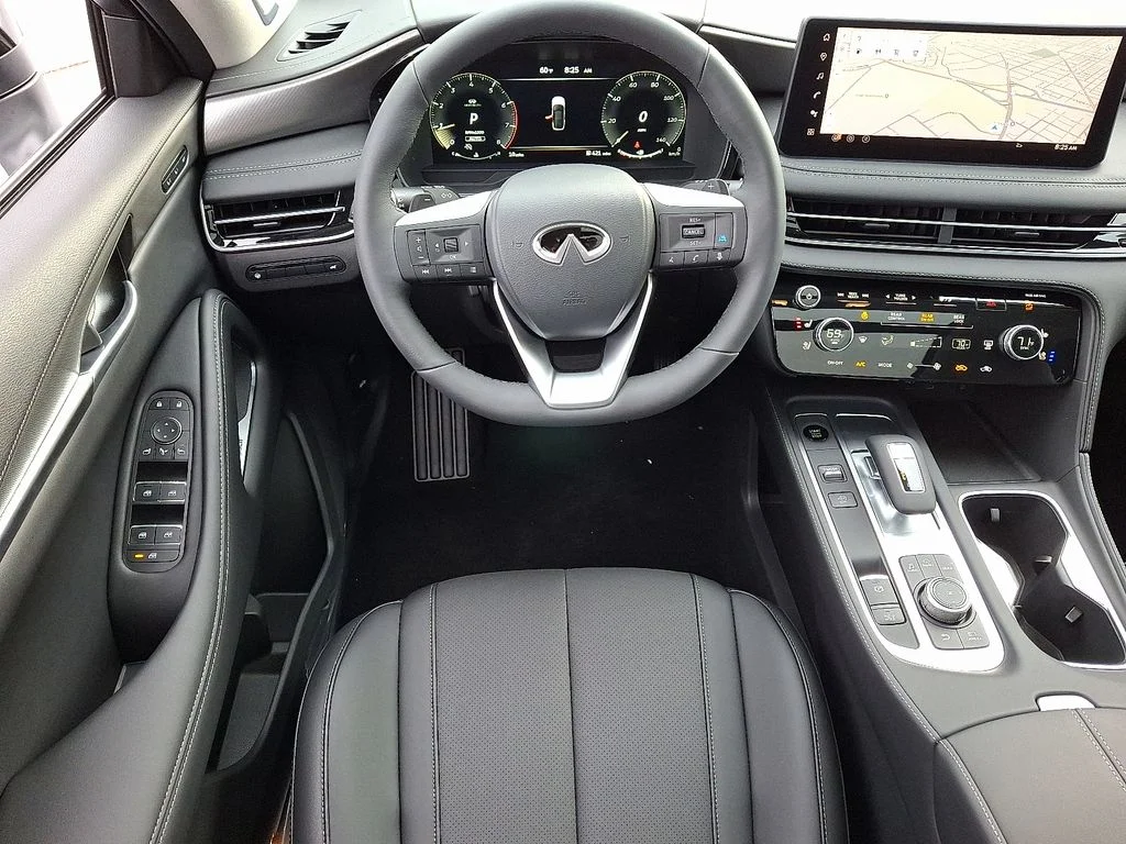 New 2026 White INFINITI LUXE image 8