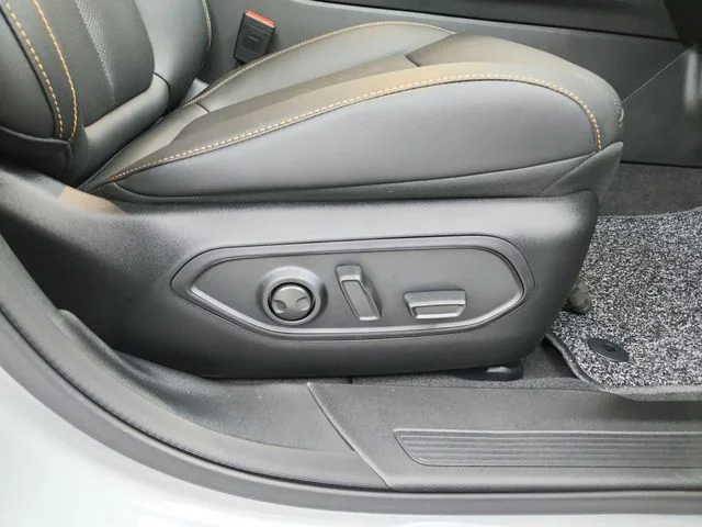 New 2026 Silver Jeep Laredo image 39