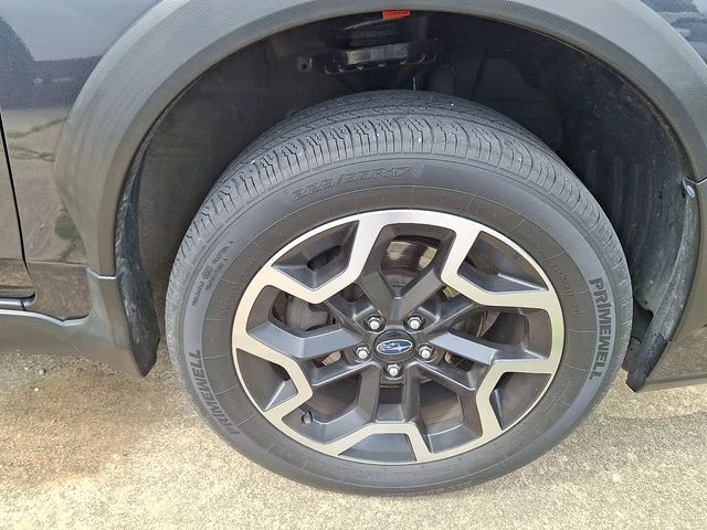 Used 2016 Gray Subaru 2.0i Limited image 11