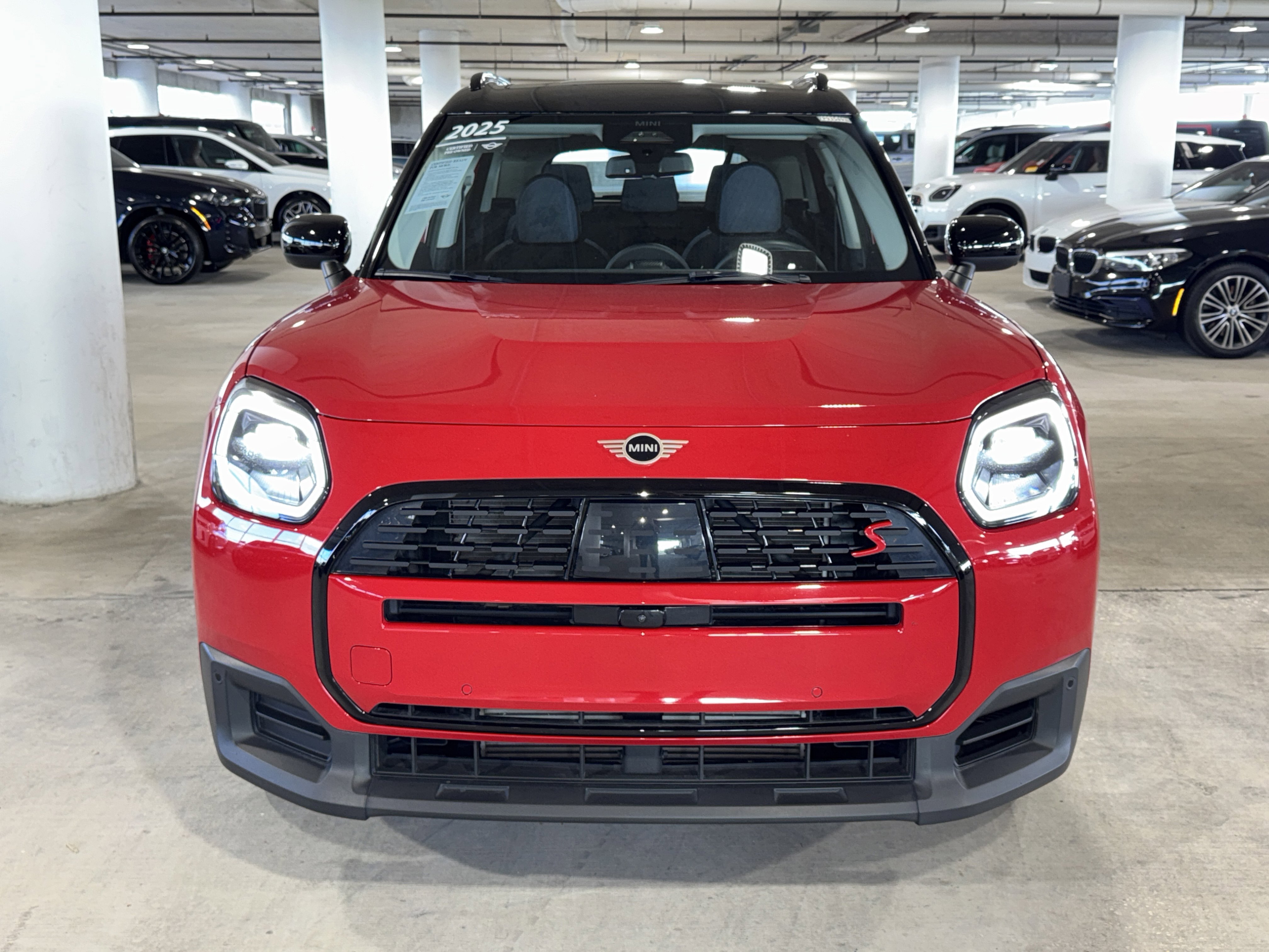 Used 2025 Chili Red II MINI S image 3