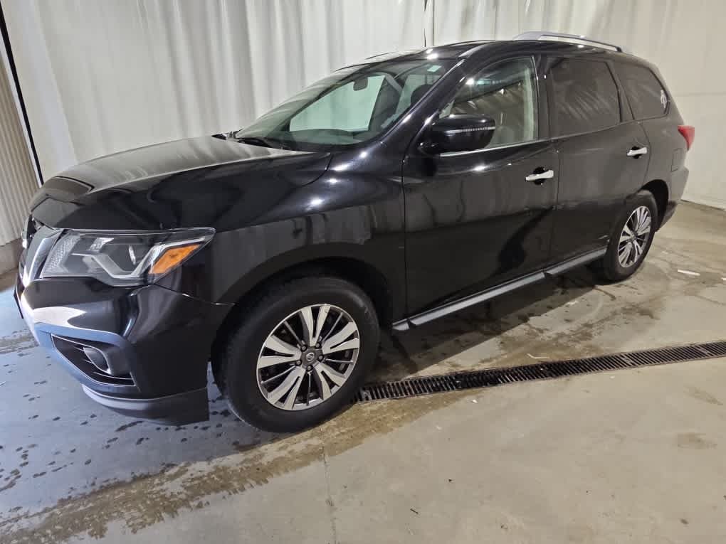 Used 2019 Nissan Pathfinder S with VIN 5N1DR2MM6KC643059 for sale in Oakland, ME