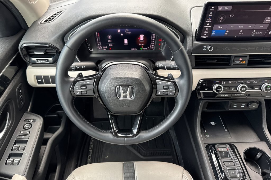 Used 2026 Sonic Gray Pearl Honda RTL image 18