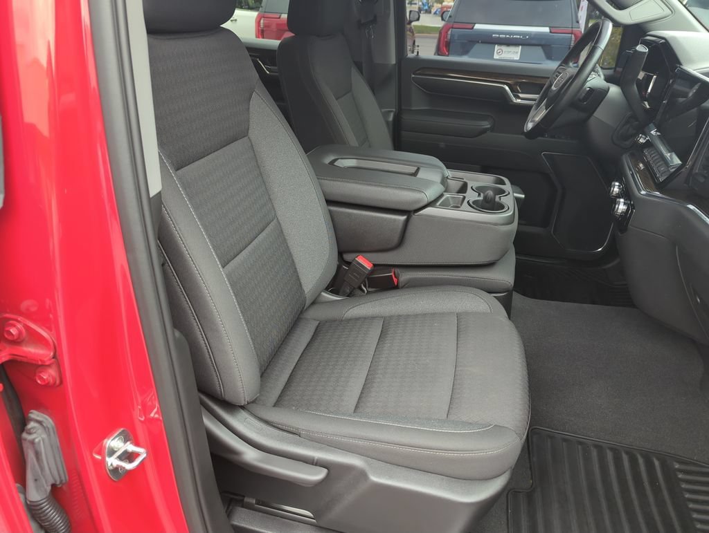 Used 2022 Cardinal Red GMC Elevation image 33