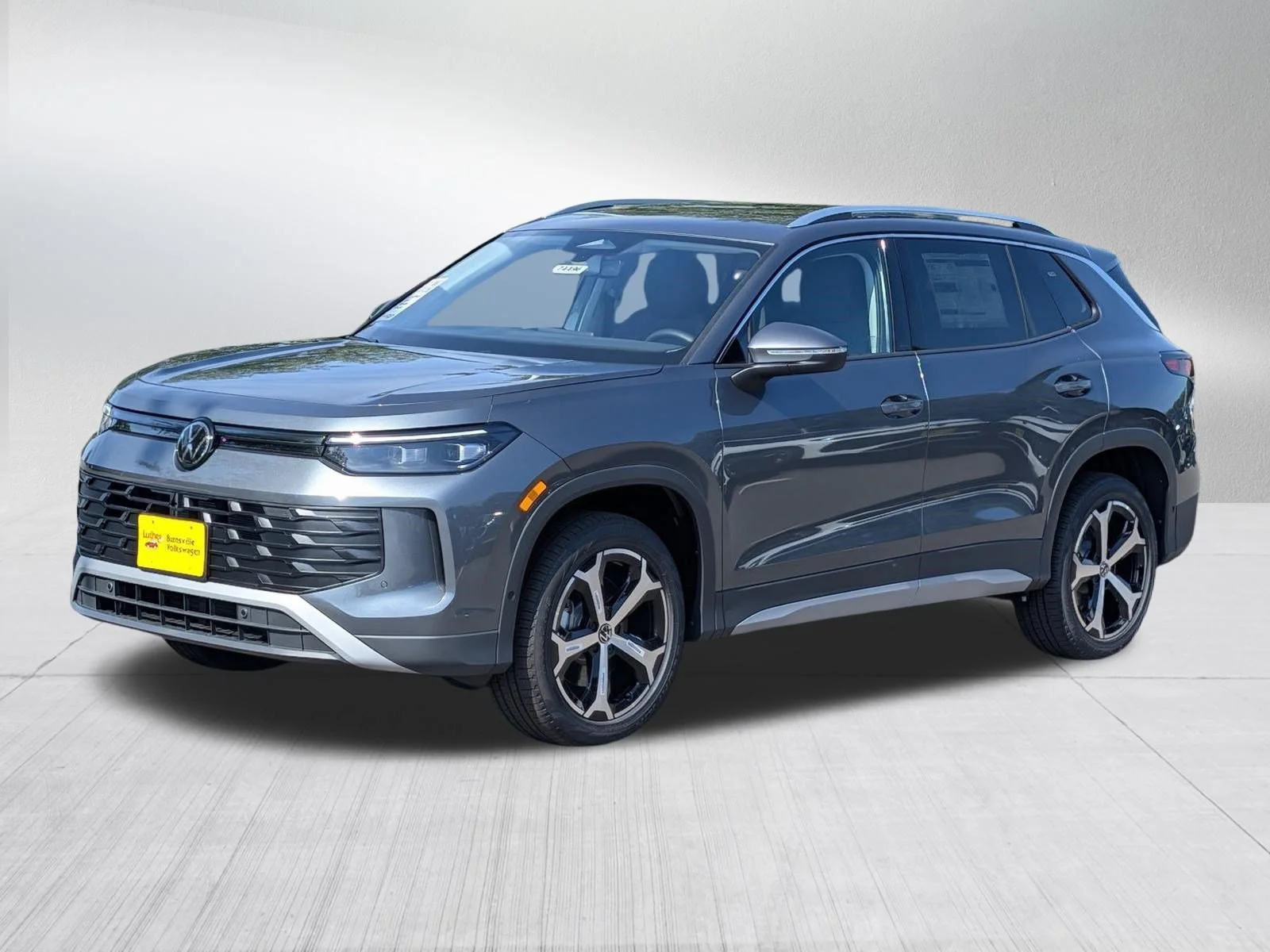 New 2026 Platinum Gray Metallic Volkswagen SE image 2