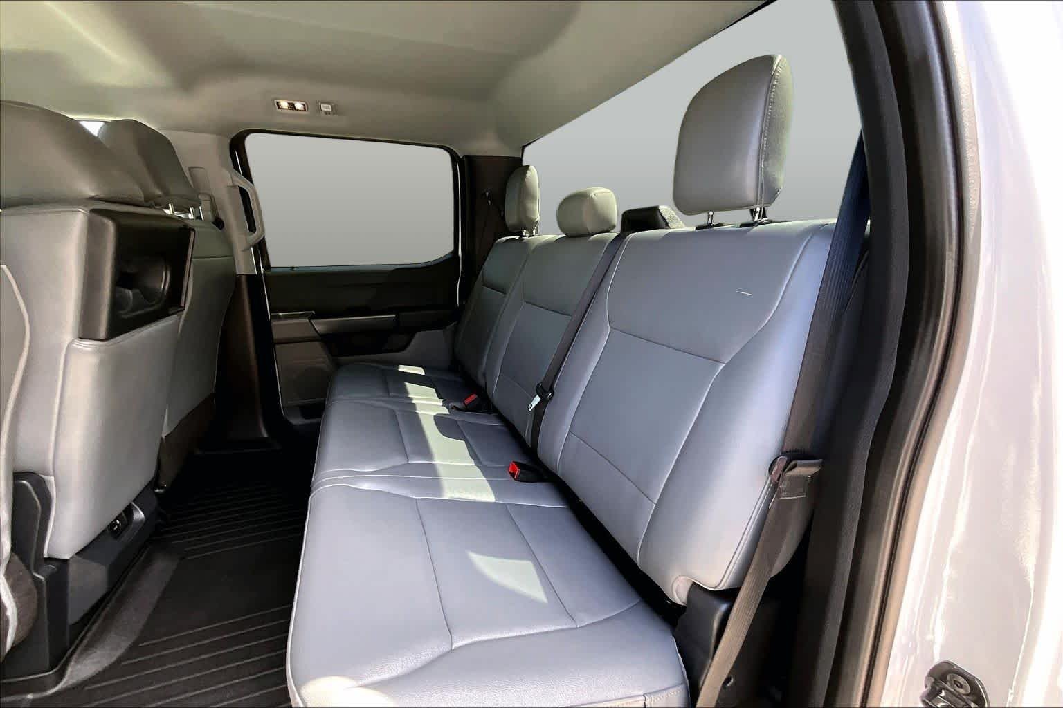 Used 2023 Oxford White Ford XL image 54