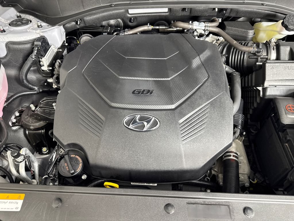 Certified Used 2025 Silver Hyundai SEL image 15