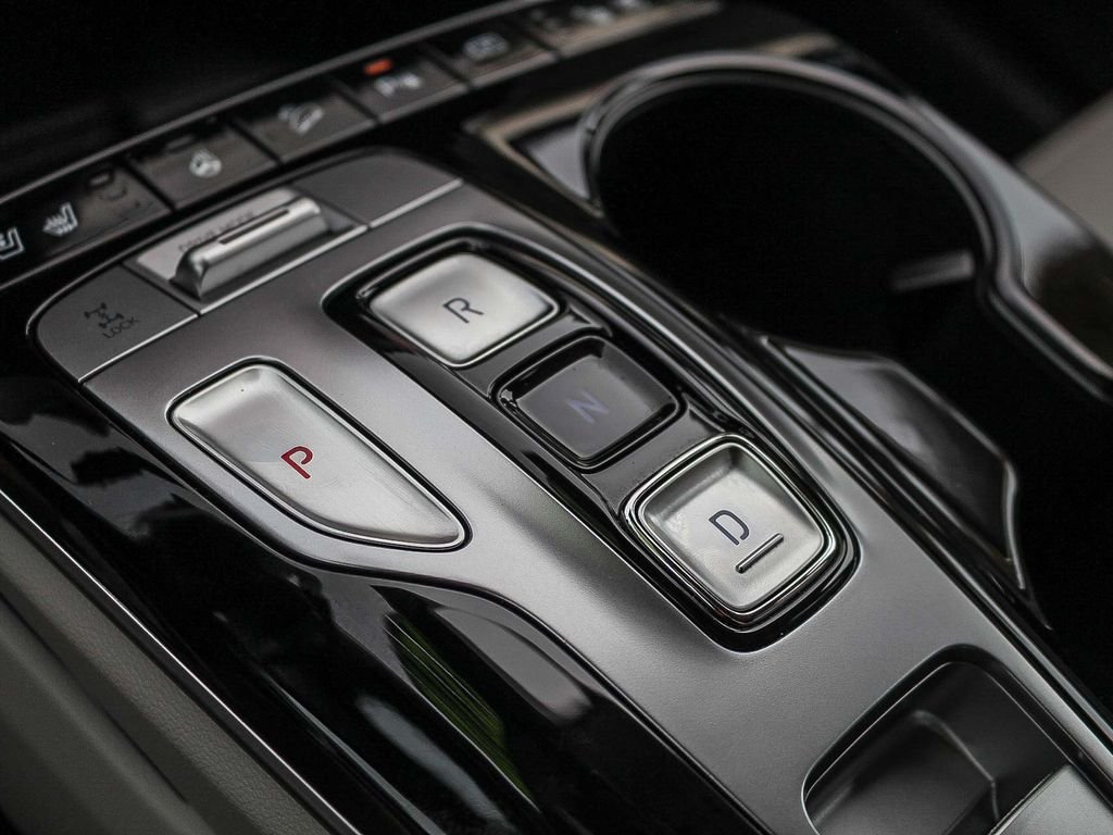 Used 2024 White Hyundai Limited image 24