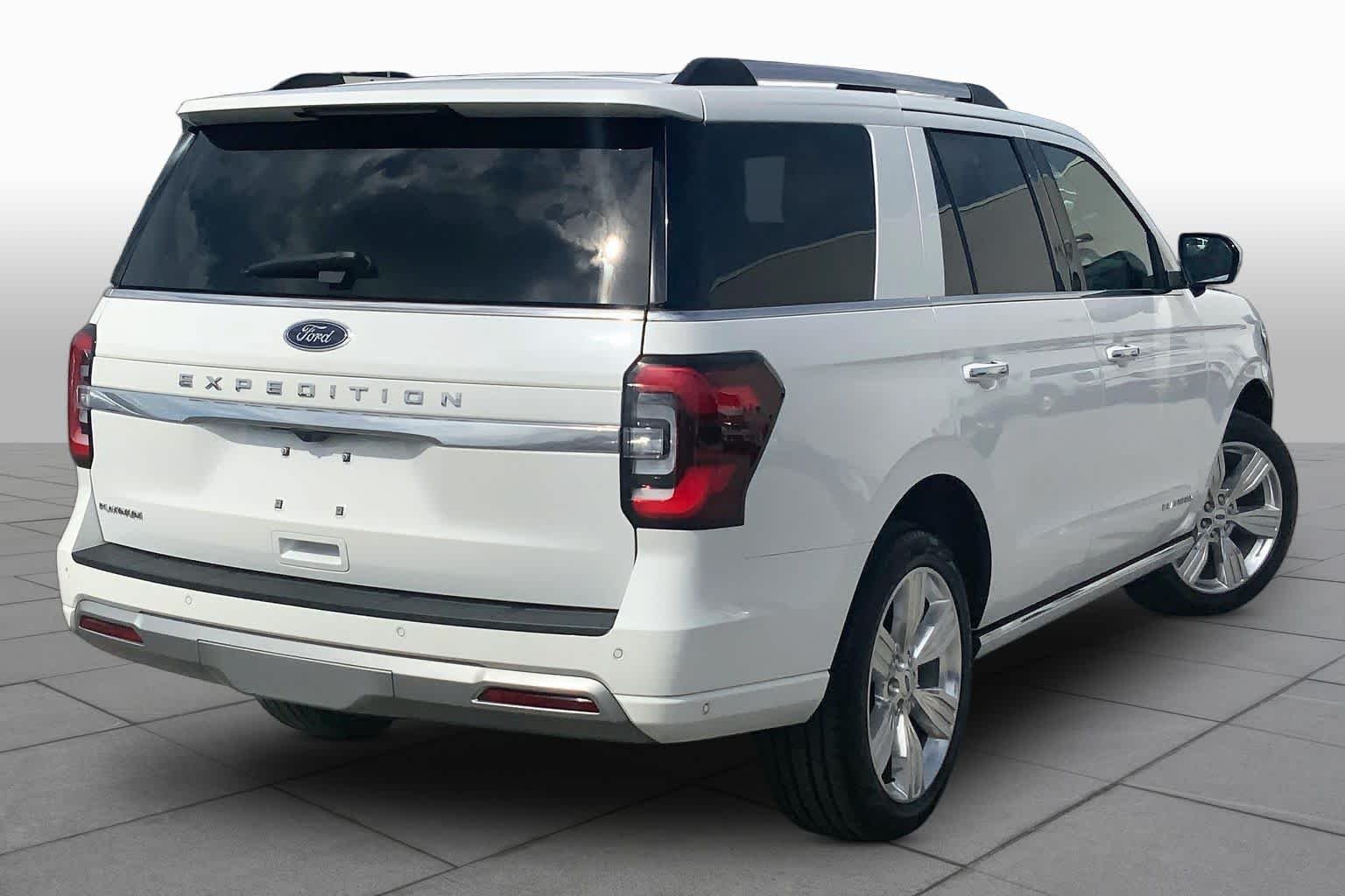 Used 2024 Star White Ford Platinum image 13