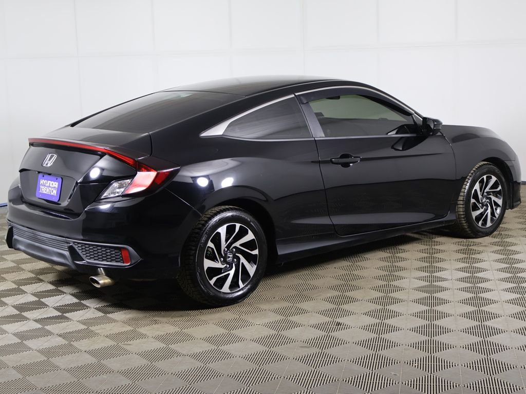 2017 Honda Civic LX - Photo 7