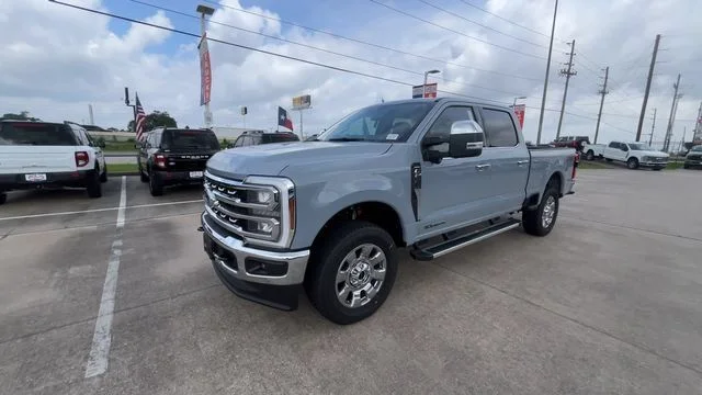 New 2026 Glacier Gray Metallic Tri-Coat Ford Lariat image 6