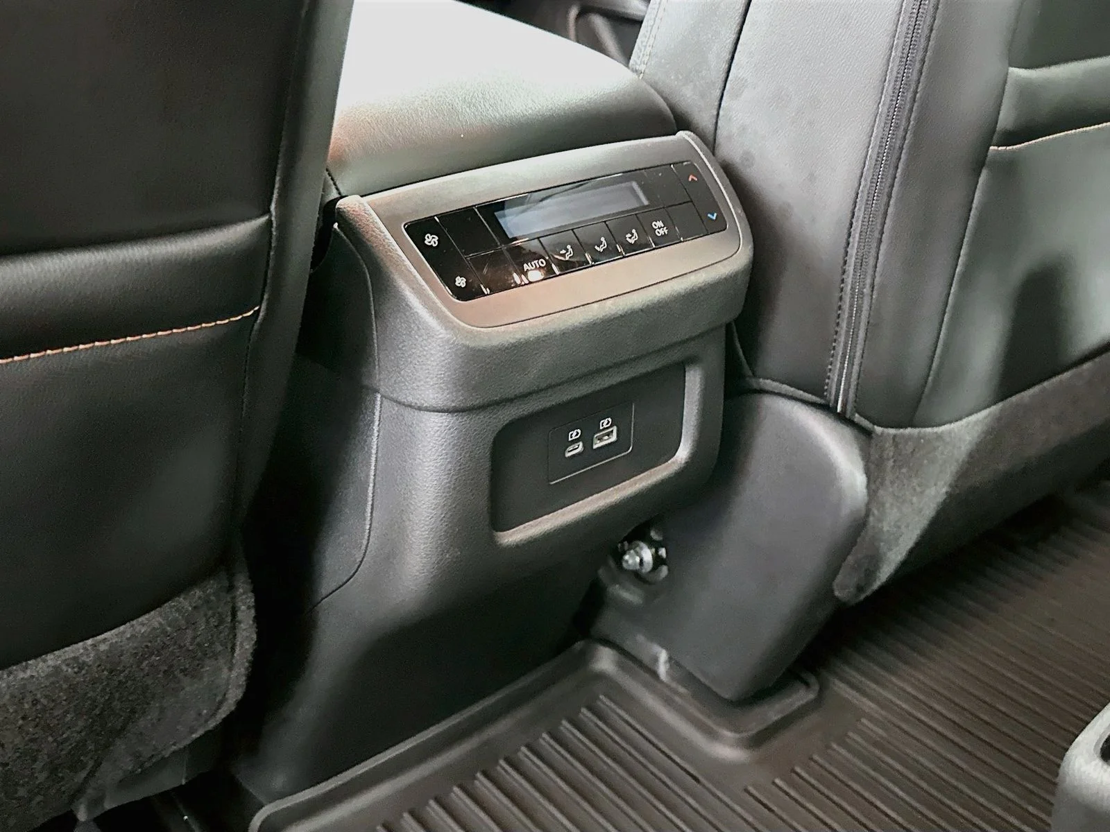 Used 2024 Super Black Nissan Rock Creek image 25