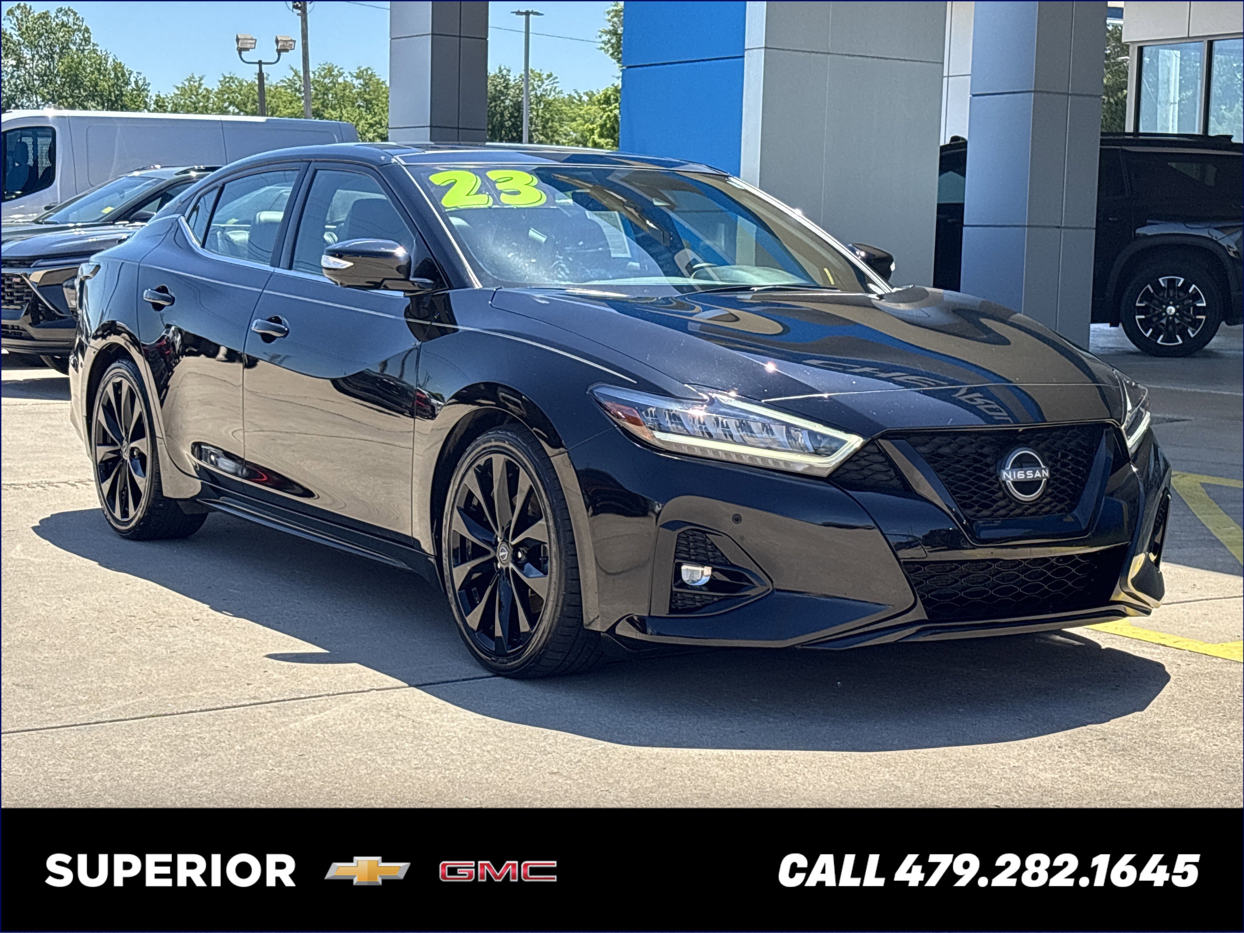 2023 Nissan Maxima SR's photo