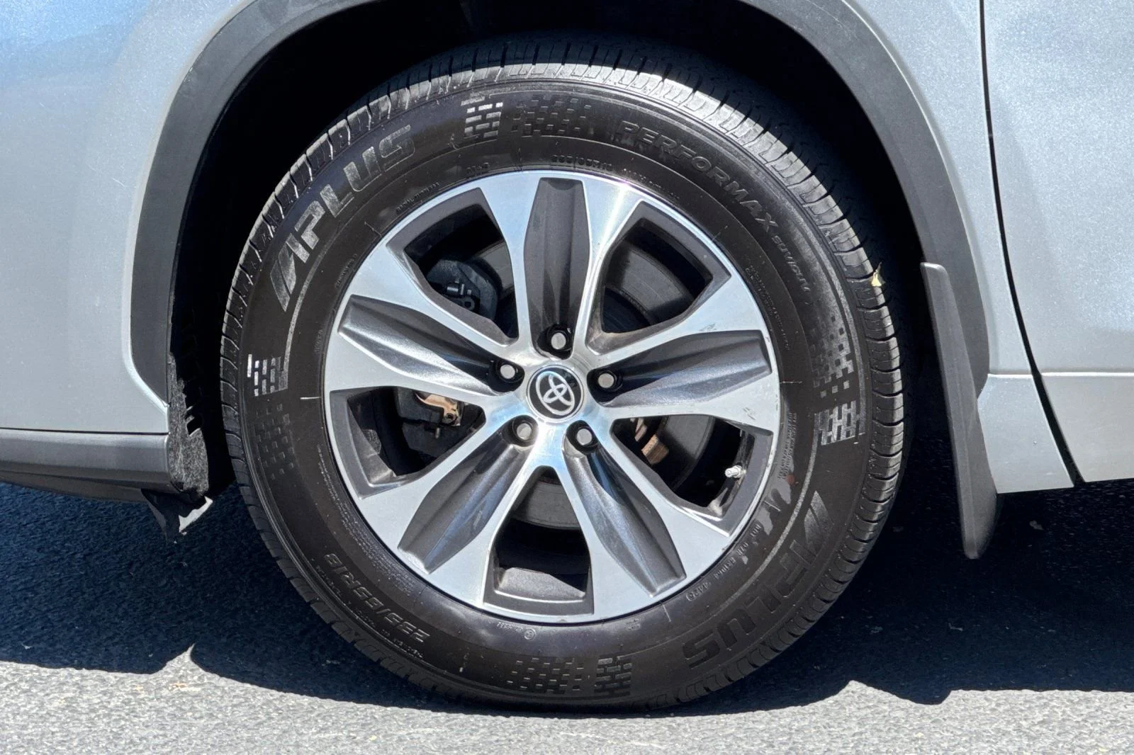 Used 2021 Celestial Silver Toyota Hybrid XLE image 33