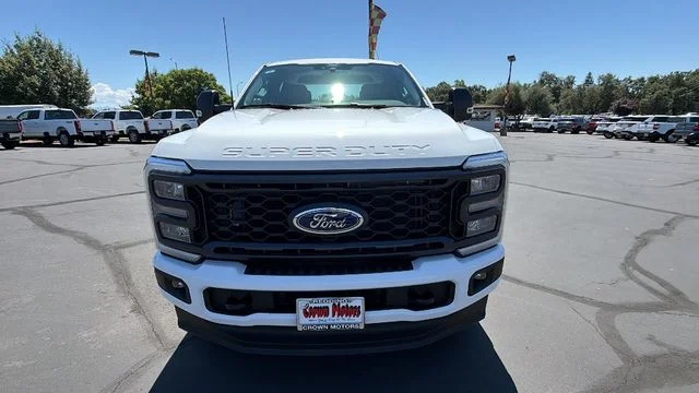 New 2026 Oxford White Ford F-250® XL image 42