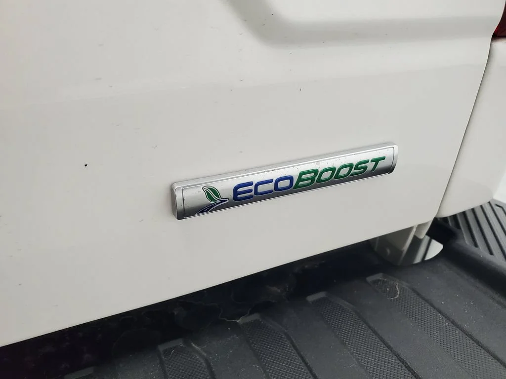 Used 2020 White Ford XL image 6
