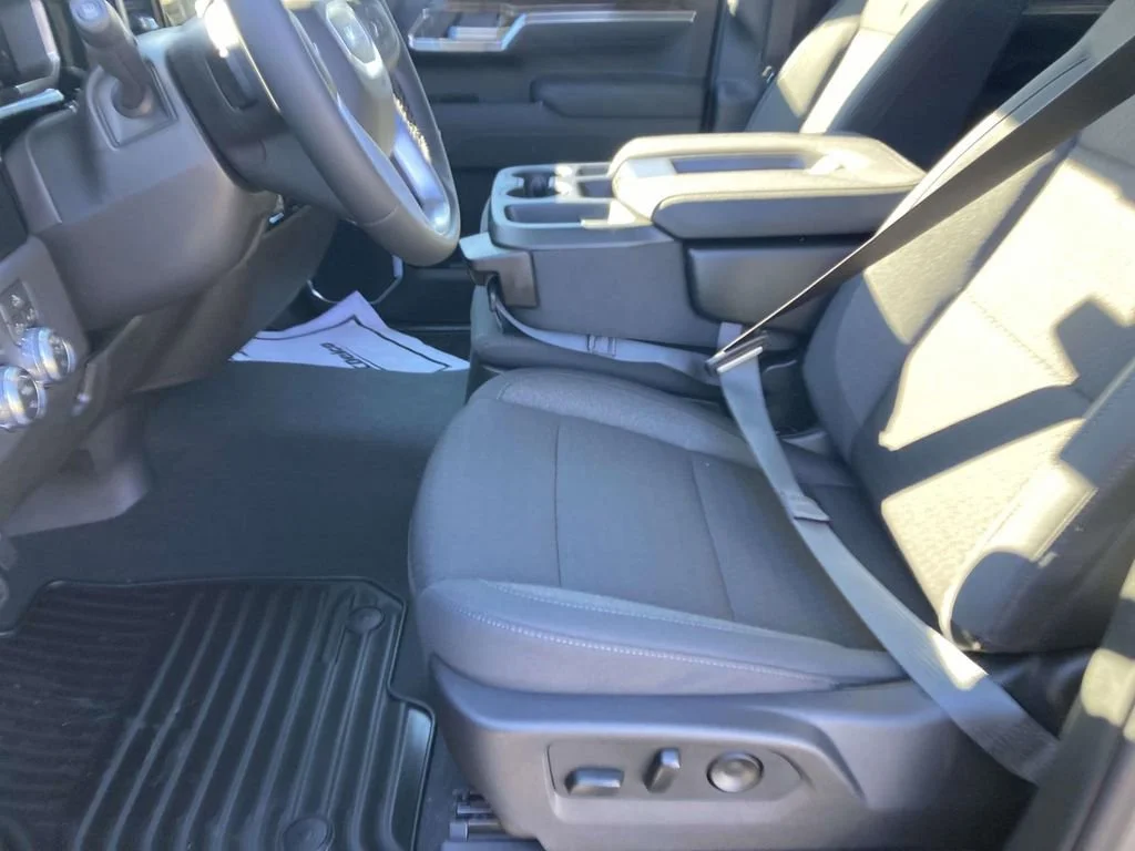 New 2026 Sterling Metallic GMC Elevation image 16