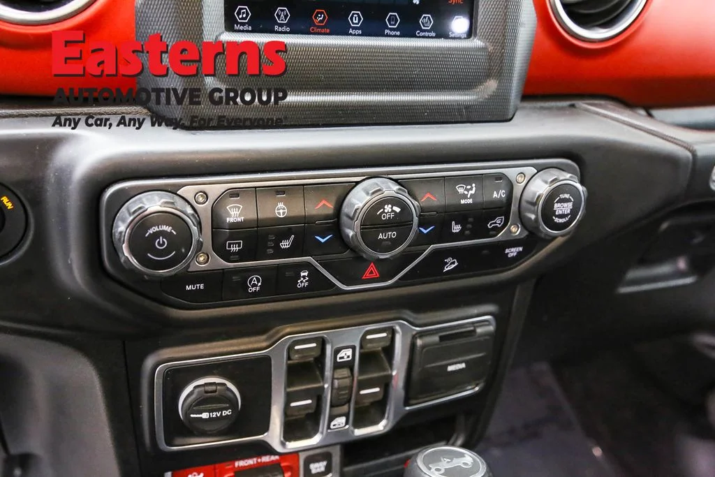 Used 2020 White Jeep Unlimited Rubicon image 20