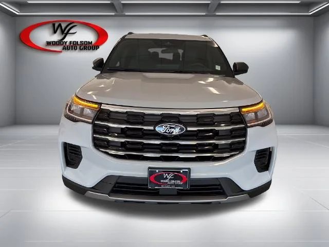 New 2027 Avalanche Gray Ford Active image 19