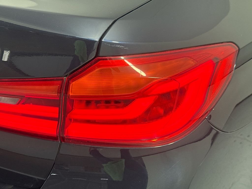 Used 2017 Carbon Black Metallic BMW 540i image 36