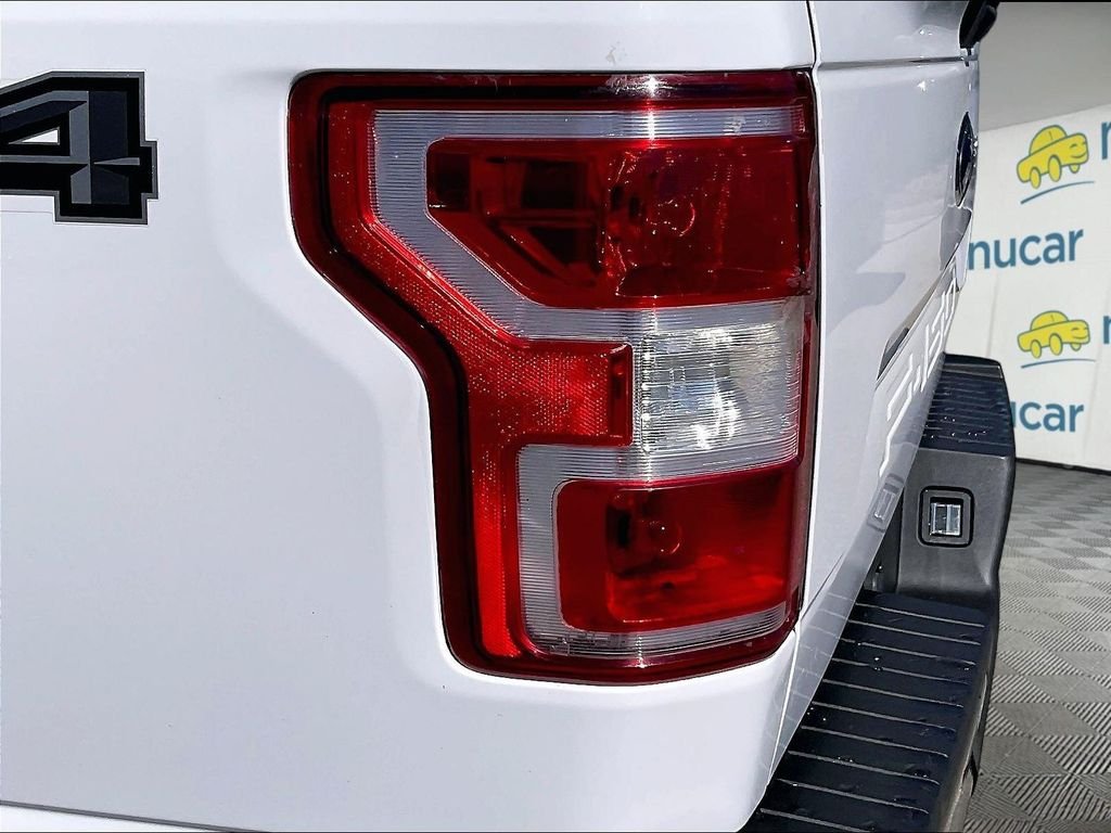 Used 2019 White Ford XL image 28