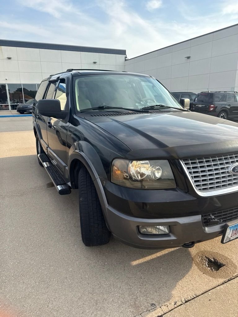 Used 2004 Black Ford XLT image 12