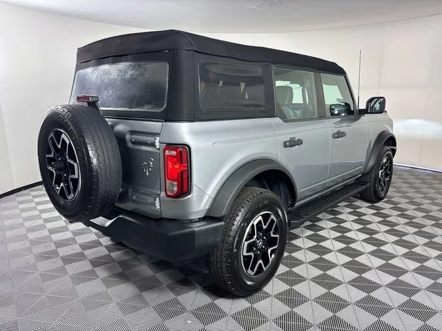 Used 2023 Silver Ford Base image 8