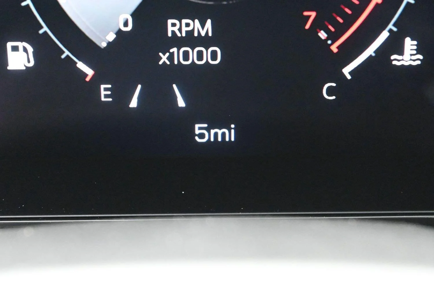 2026 GMC Yukon XL Denali - Photo 34