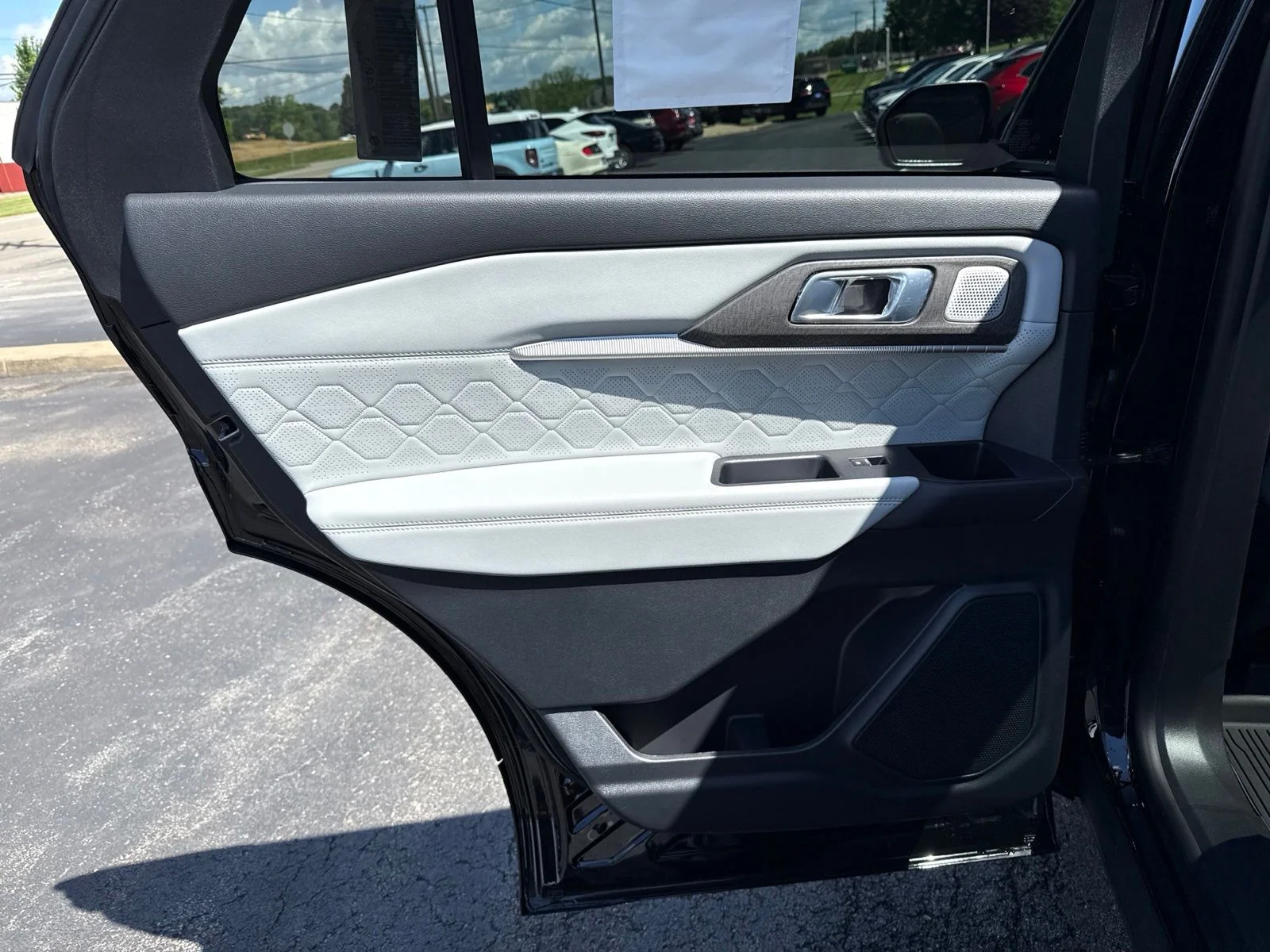 New 2026 Agate Black Metallic Ford Platinum™ image 41
