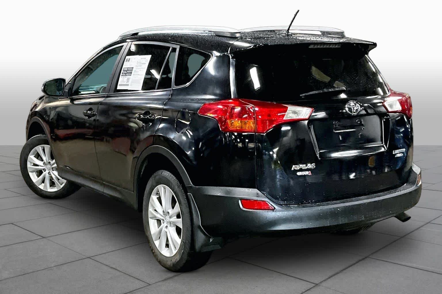Used 2015 Black Toyota Limited image 12