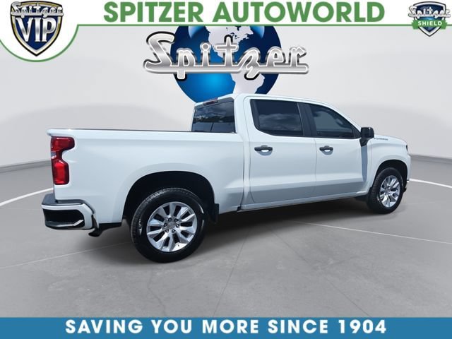 Used 2022 Summit White Chevrolet Custom image 1
