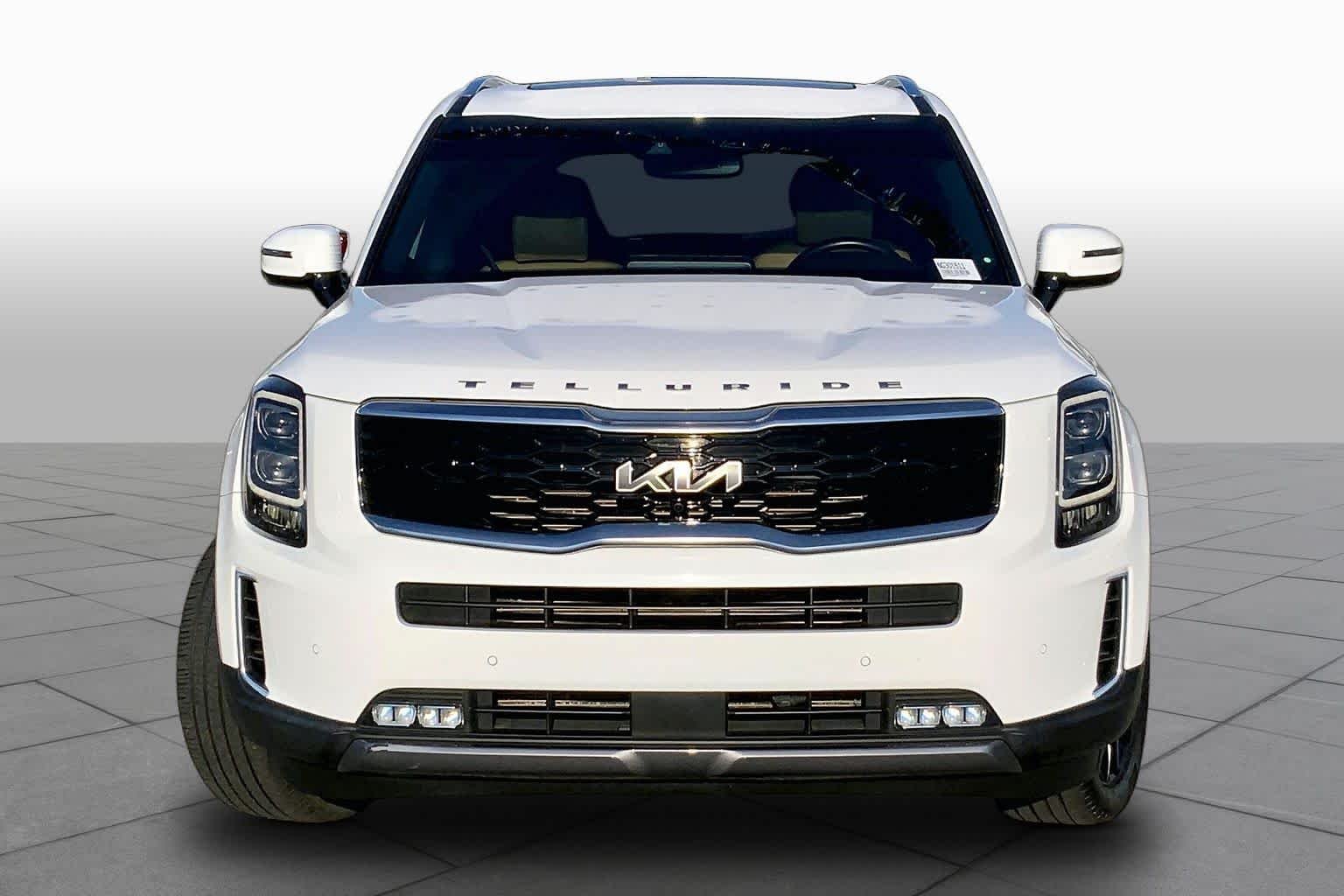 Used 2022 Glacial White Pearl Kia SX image 4