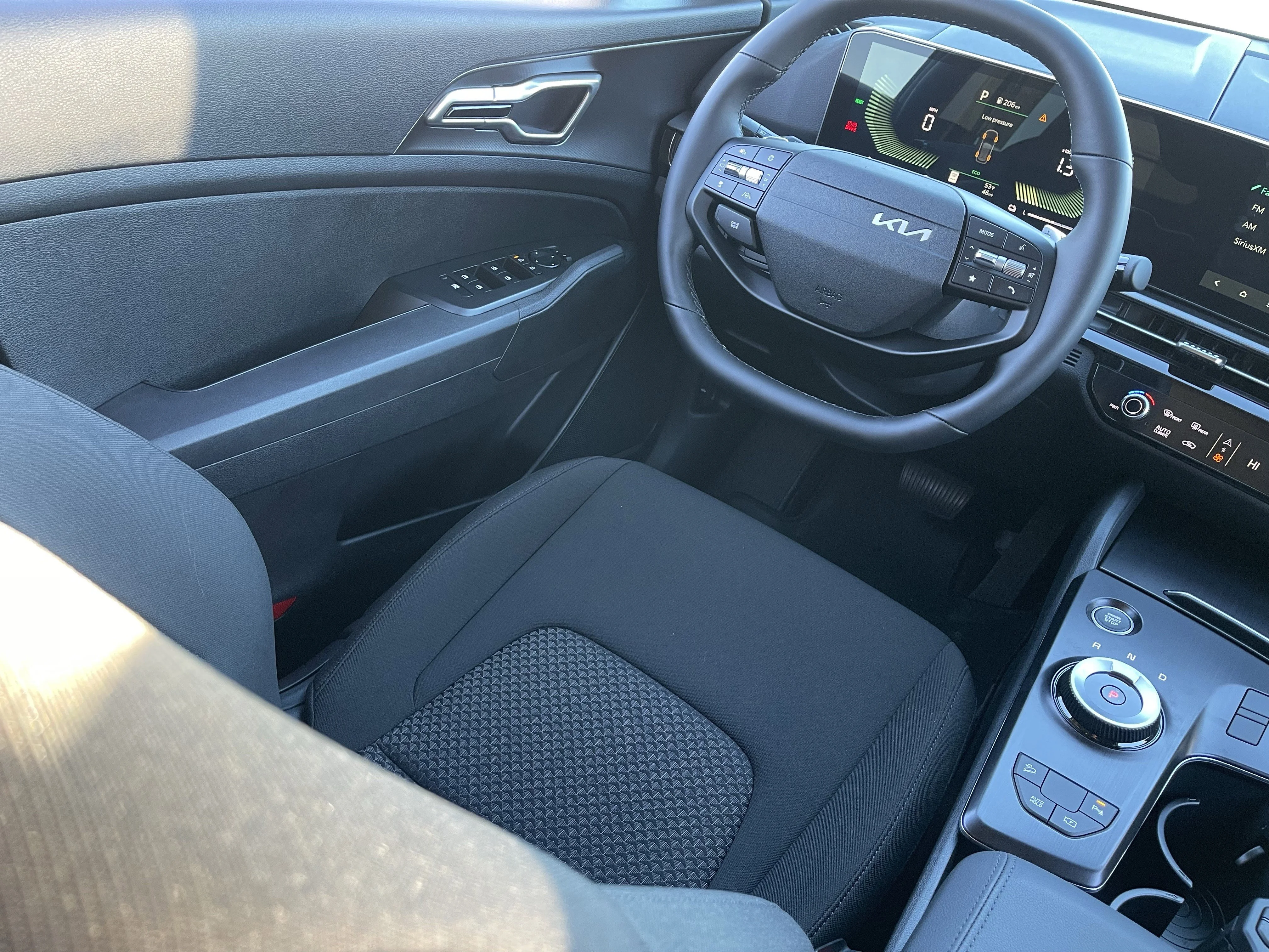 2026 Kia Sportage LX Hybrid - Photo 12