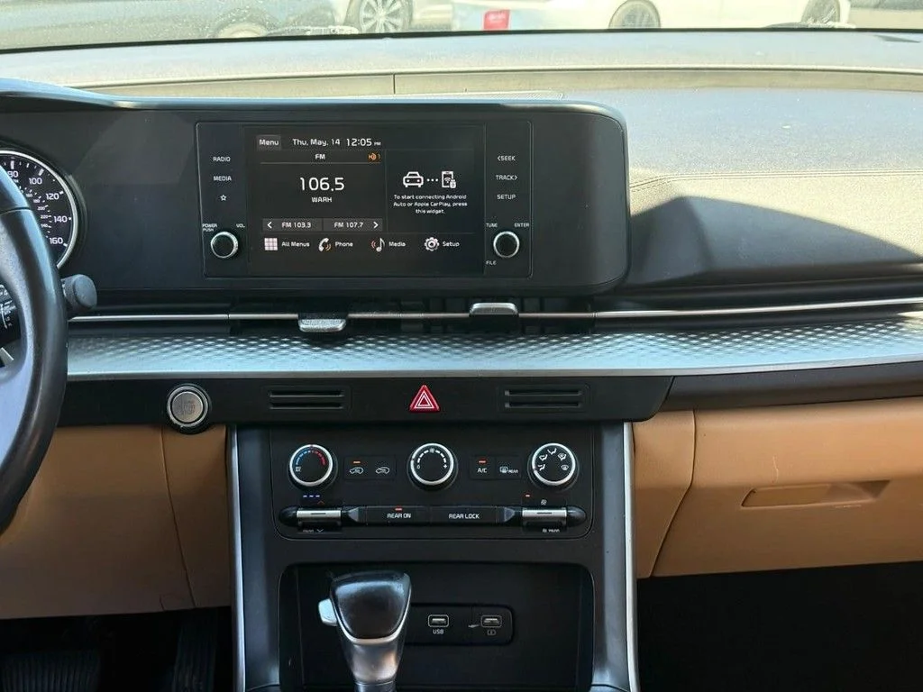 Used 2024 White Kia LX image 13