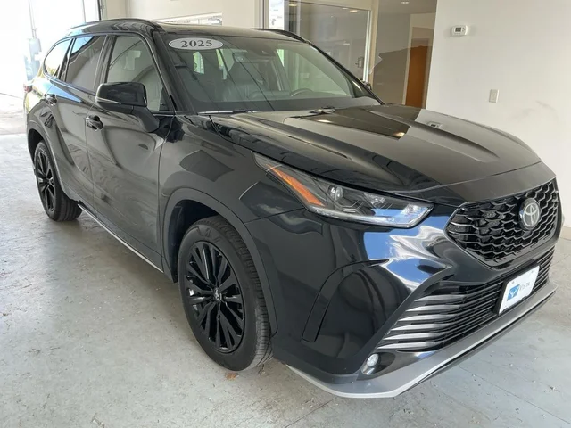 2025 Toyota Highlander XSE
