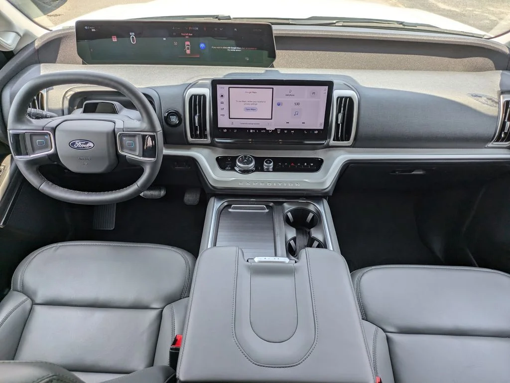 New 2026 Oxford White Ford Active image 16