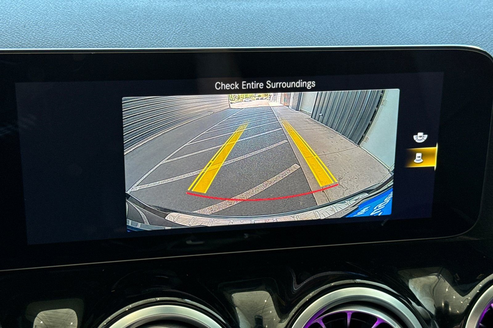 Used 2023  Mercedes-Benz GLA 250 image 21