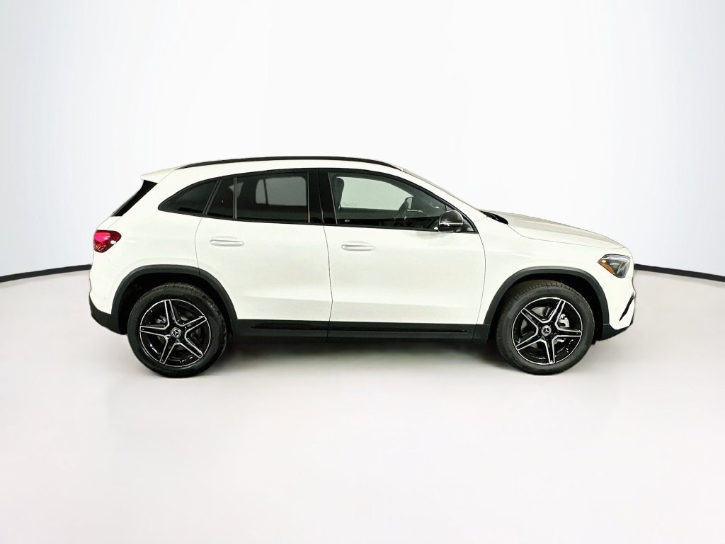 New 2026 Polar White Mercedes-Benz GLA 250 image 39