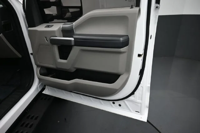 Certified Used 2021 Oxford White Ford XLT image 32